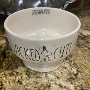 Rae Dunn Peanuts Halloween pet bowl 6” pedestal  - Wicked Cute Brand new!